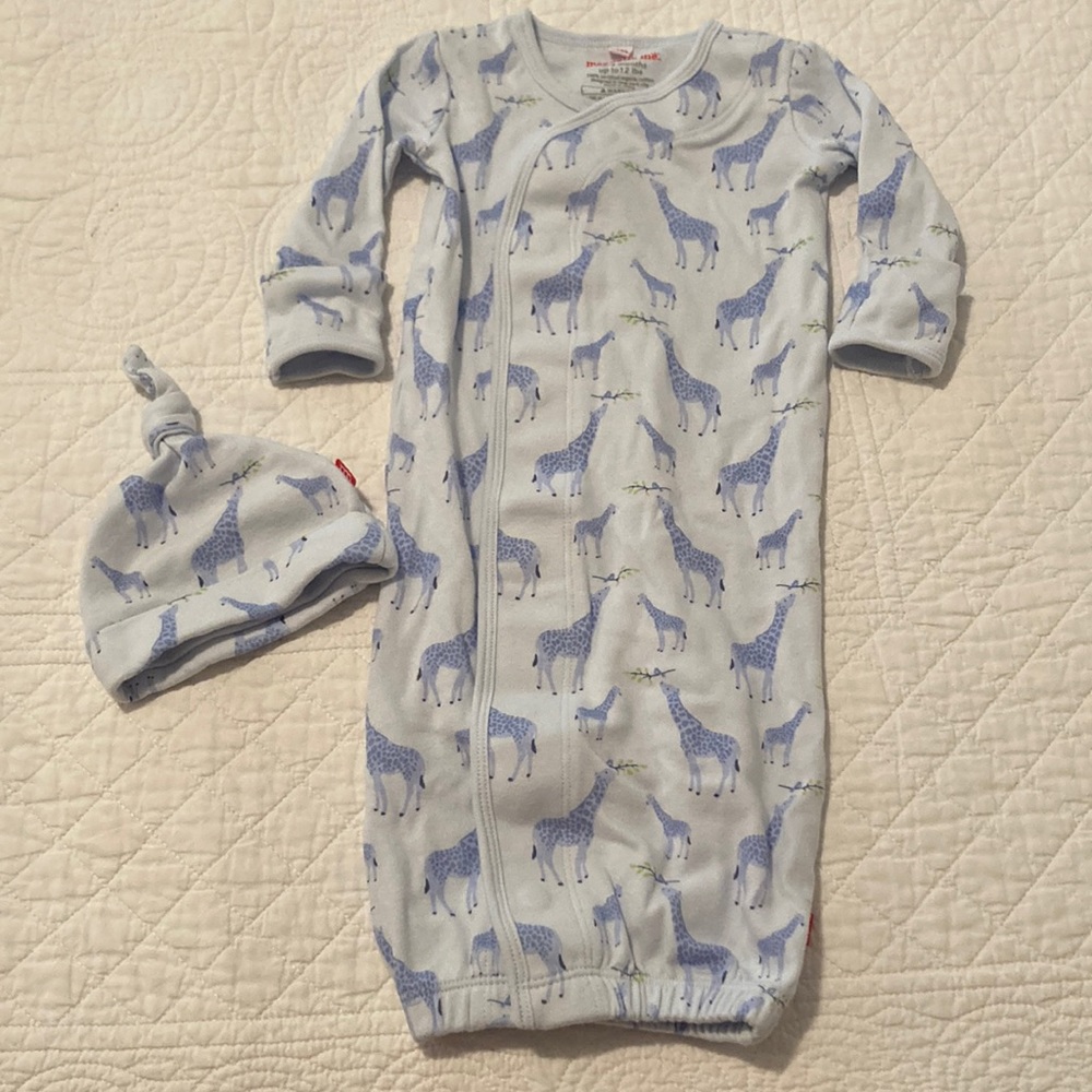 Magnetic me giraffe gown